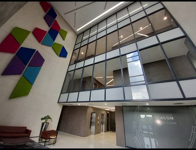5,108M² OFFICE TO LET IN BRYANSTON